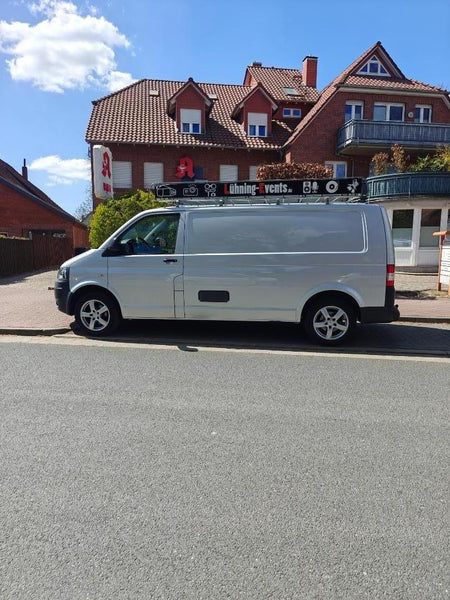 Volkswagen T5 Transporter 2.0 TDI with 500 kg Ramp
