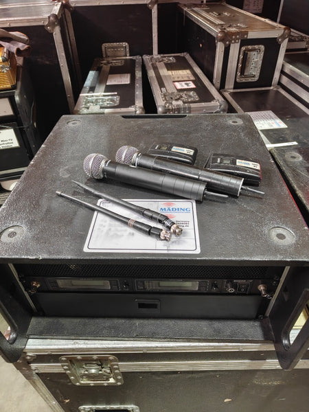 Shure U4D MB Ver.2 Wireless System with U2 & U1 (800–830)