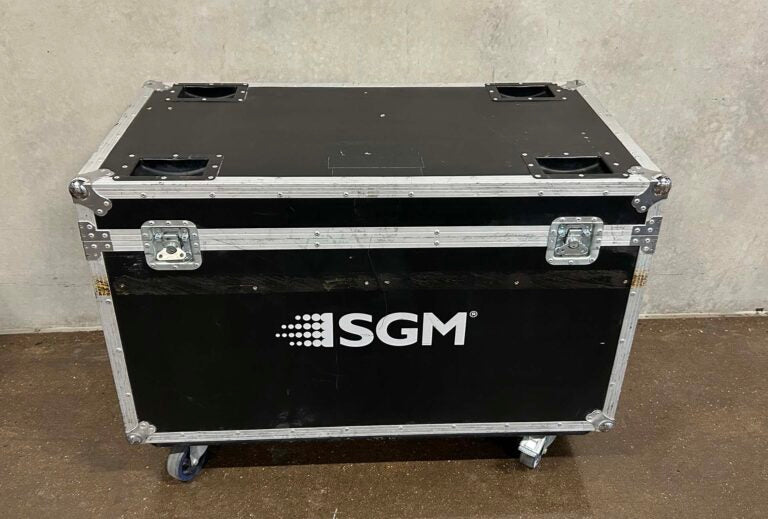 SGM Quadra 3.9 Outdoor 21sqm LED Wall Package + Control