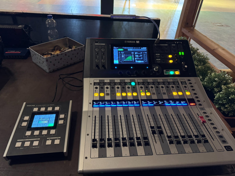 Yamaha TF1 Digital Mixer with NY64-D Card and Flight Case