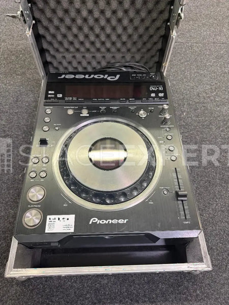 Pioneer DVJ-X1 Media Player with Case | Professional DJ