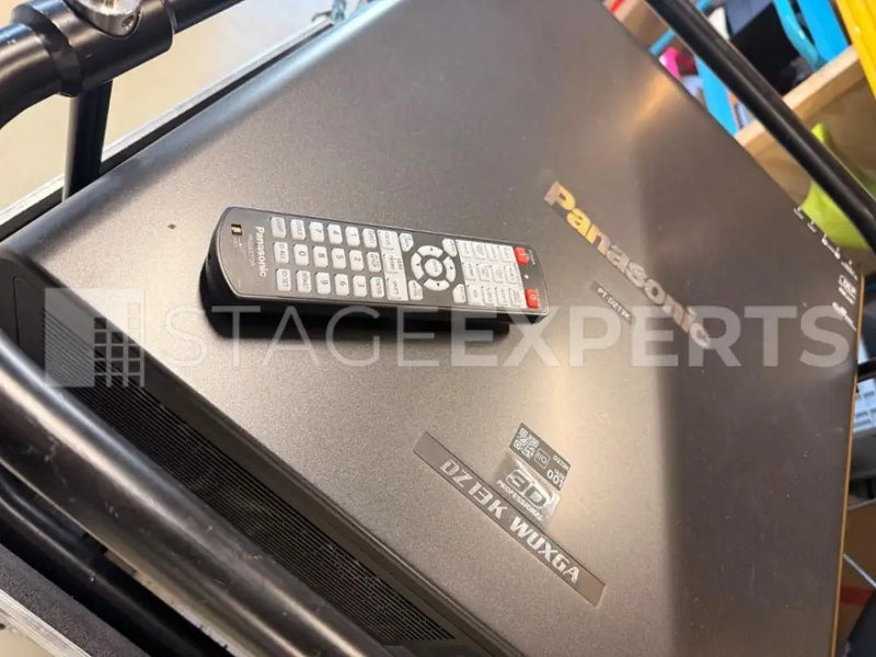 Panasonic PT-DZ13K WUXGA 12,000 lm Projector Set | UK20