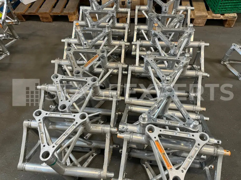 Litec TX30 Truss Bundle – 2 Pallets, T/Cross/Corners