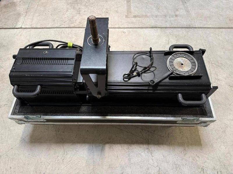 Griven DARDO PR 1254 Followspot 2000 TH with Rolling Case