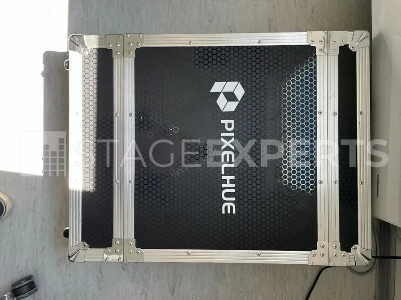 Pixelhue P10 4K Seamless Switcher with Flightcase | 8K Splice