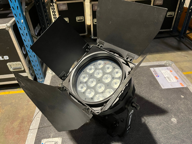 CLF Spectrum P2 VW Set of 8 LED Spotlights with Flightcase