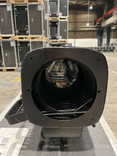 Load image into Gallery viewer, Robert Juliat Heloise 2500W HMI Followspot 15–29° DMX
