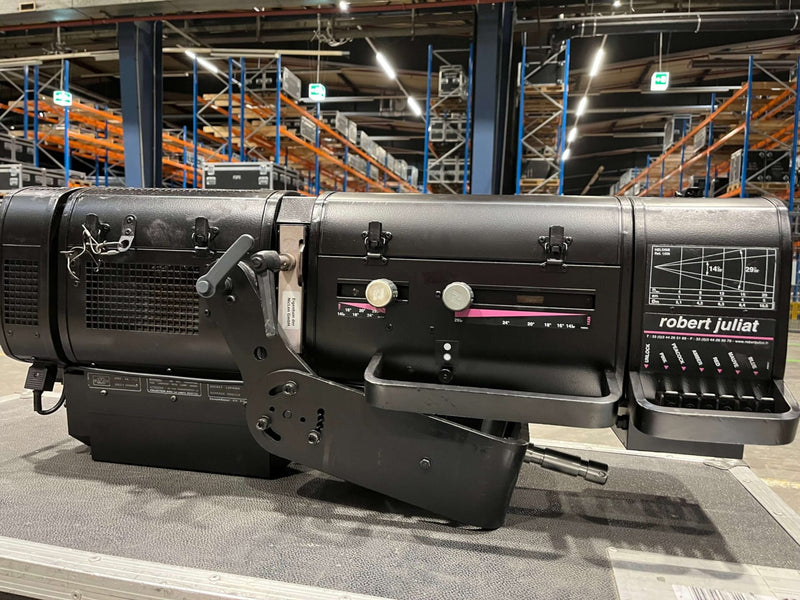 Robert Juliat Heloise 2500W HMI Followspot 15–29° DMX