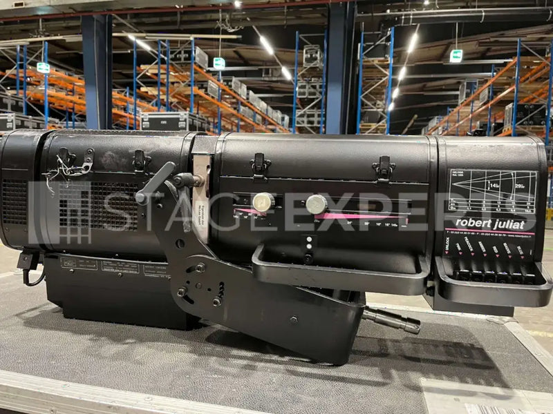 Robert Juliat Heloise 2500W HMI Followspot 15–29° DMX