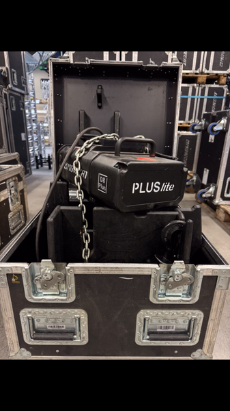 Movecat D8 PLUS-LITE 500kg Chain Hoist – 4 m/min, 18 m Lift