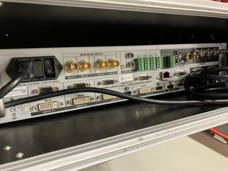 Analog Way Saphyr SPX450 Switcher Kit with Shot Box