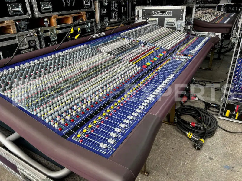 Midas Heritage 3000 H3000 44+4 Analogue Mixing Console
