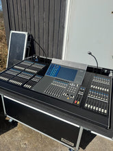 Load image into Gallery viewer, Yamaha M7CL-ES with 3x SB168-ES Stage Boxes Bundle
