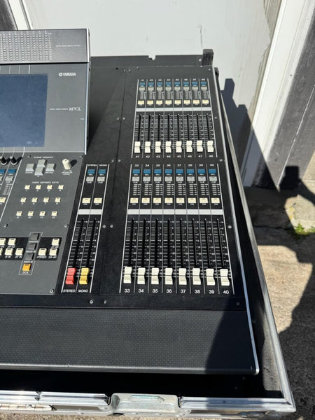 Yamaha M7CL-48 + 3x SB168 Bundle with Flight Case – Digital
