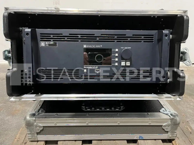 Analog Way Ascender 32 LE 4K LiveCore Presentation Switcher