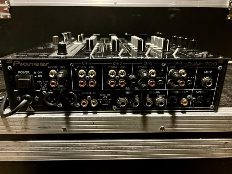 Pioneer CDJ-350 & DJM-700 Package – 2 Decks + Mixer