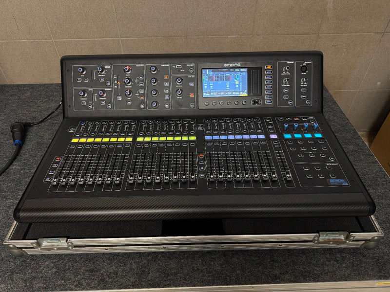 Midas M32 Digital Mixing Console with Cover and Case – Bundle