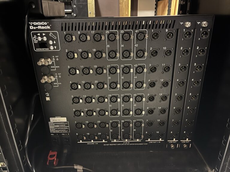 DiGiCo SD8 + D2‑Rack Digital Mixing System | Stage Experts
