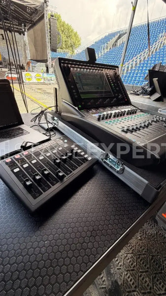 Allen & Heath C1500 Touring Set – DM0, DX Stageboxes