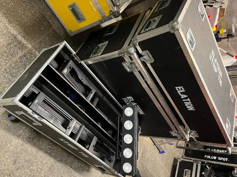 Elation Cuepix Strip Tri – 8 Fixtures with Flightcase Bundle