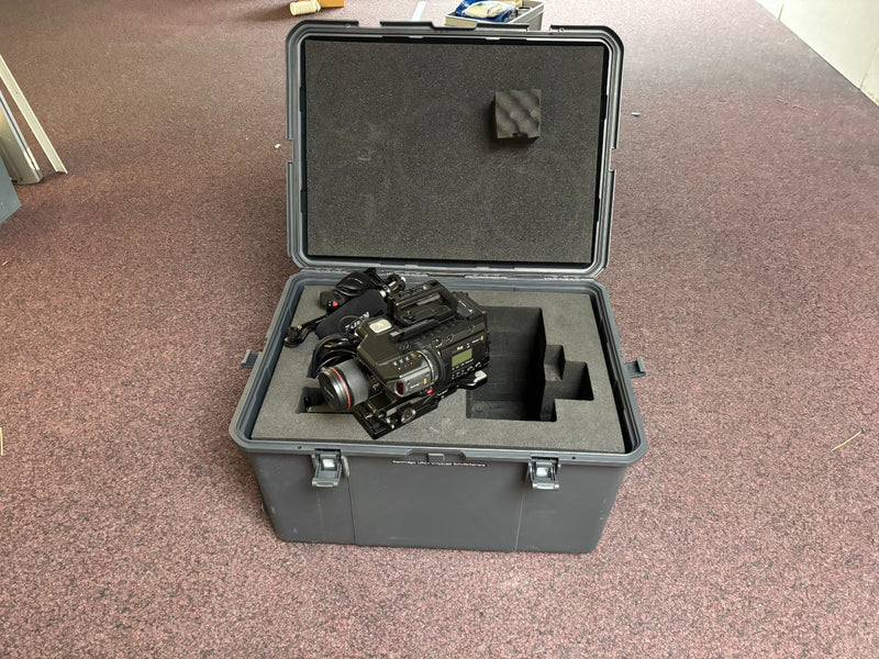 Blackmagic URSA Shoulder-Mount Camera with Case | Used