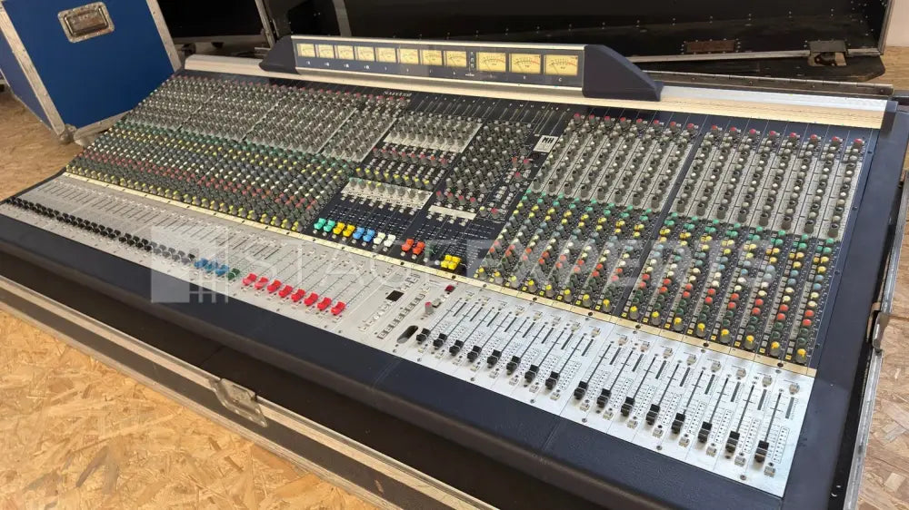 Soundcraft MH3 48-Channel Analogue Mixing Desk for Live Sound