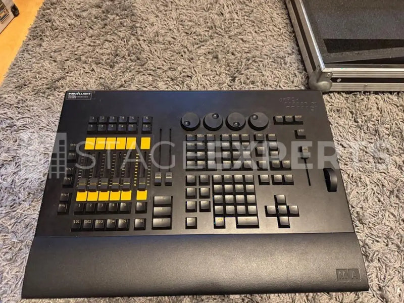 MA Lighting grandMA2 onPC Command Wing with Thon Case