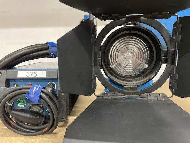 ARRI Daylight Compact 575W HMI Set – Flicker‑Free Fresnel