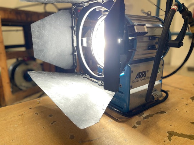 ARRI Daylight Compact 1.2 kW HMI Set | HMI Fresnel Kit