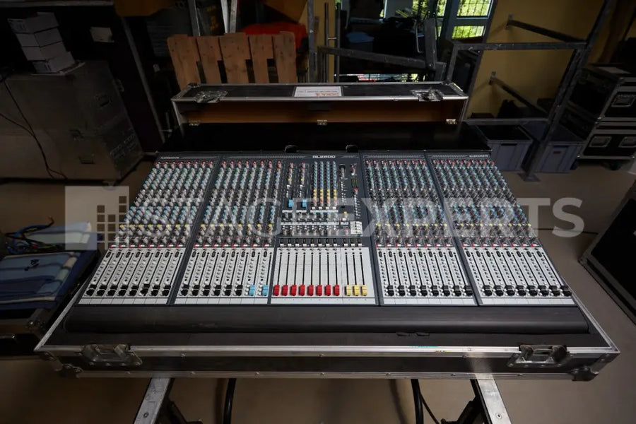 Allen & Heath GL2800 Analogue Mixing Console with PSU & Case
