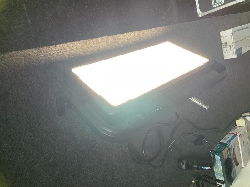Elation TVL Softlight DW – Variable White LED Softlight