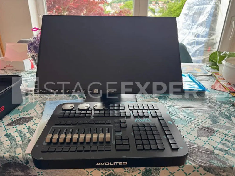 Avolites T3 PC Wing – Compact Lighting Control for Titan