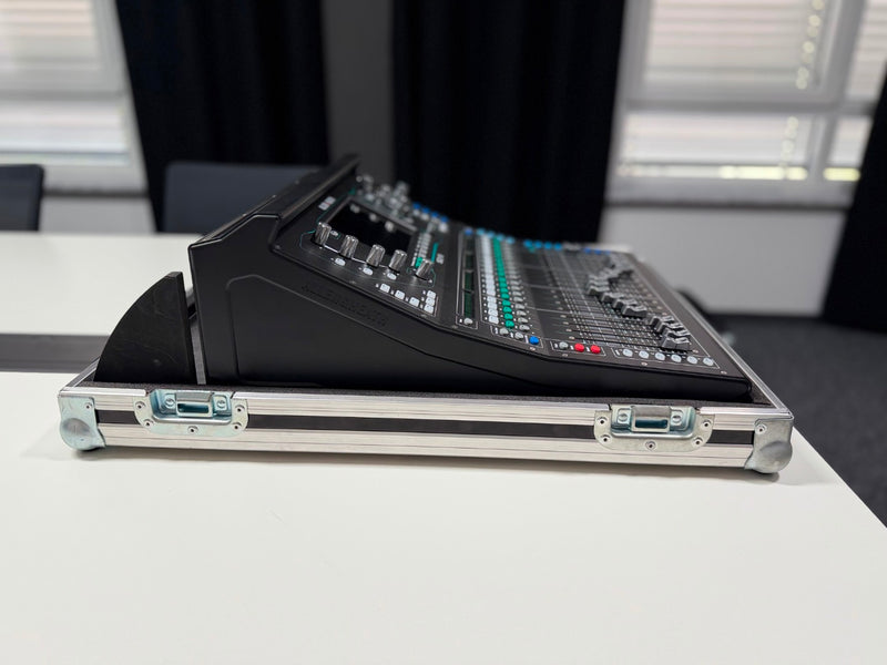 Allen & Heath SQ-5 Ex-Demo Digital Mixer with Flight Case