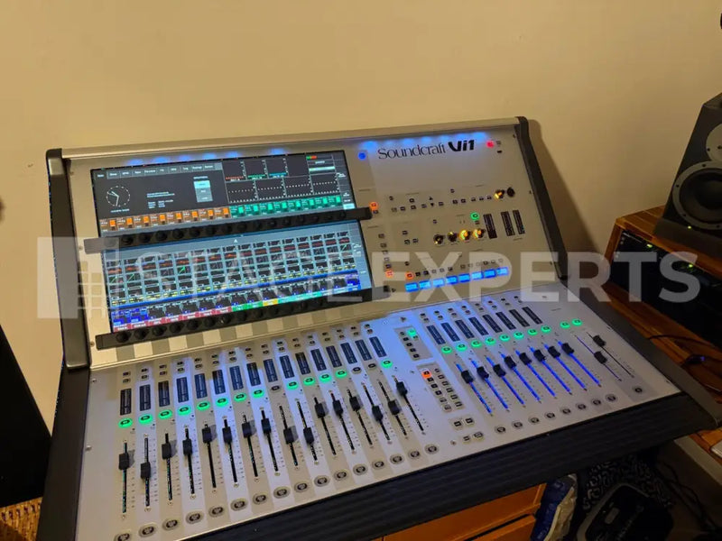 Soundcraft Vi1 with Compact Stagebox 32/16 – Complete Set