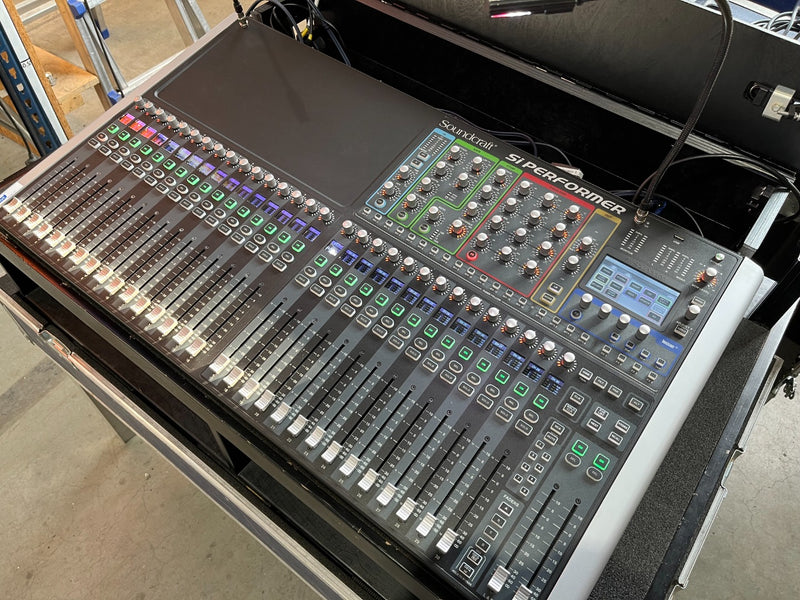 Soundcraft Si Performer 3 with Mini Stagebox 32 bundle