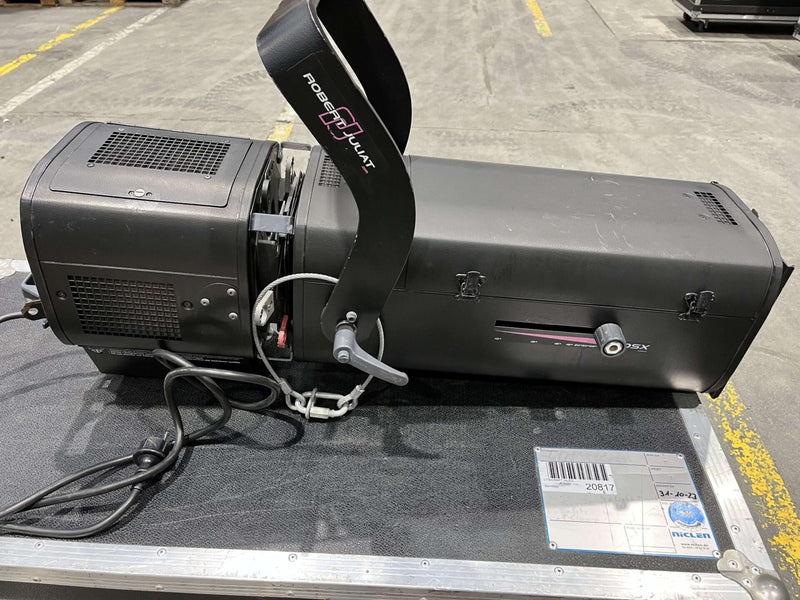 Robert Juliat 710SX2 10–25° 2kW Zoom Tungsten Profile Spotlight