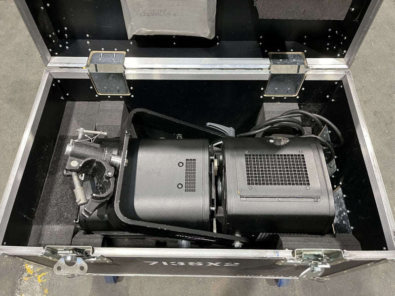 Robert Juliat 713SX2 2kW Zoom Profile 29–50°, G22 Base Pro