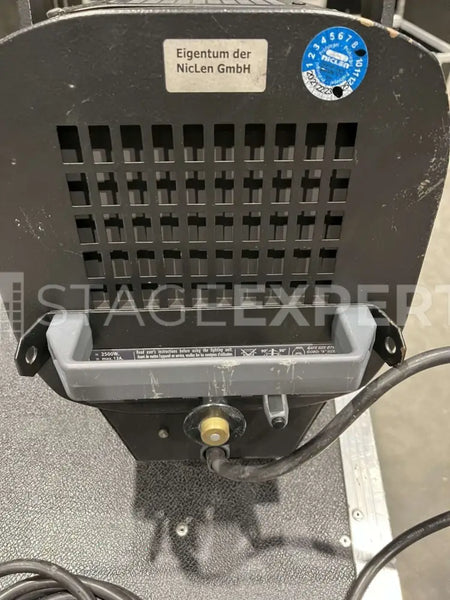Robert Juliat 713SX2 2kW Zoom Profile 29–50°, G22 Base Pro