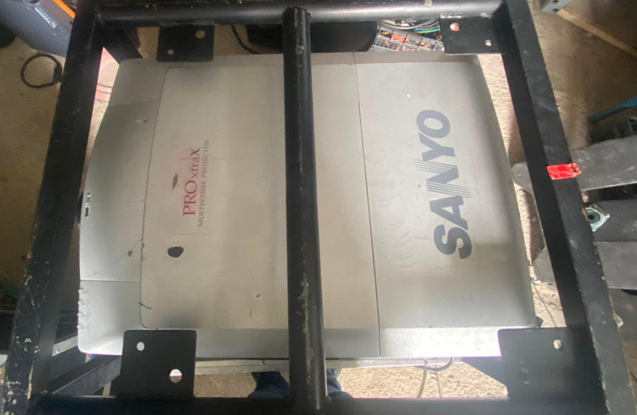 Sanyo XF45 10,000‑lumen Projector with LNS02Z Lens & Rigging