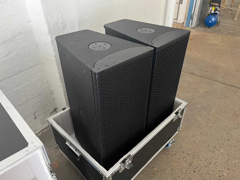 Adamson IS10P Point Source Loudspeaker | 2-way 70° x 40°
