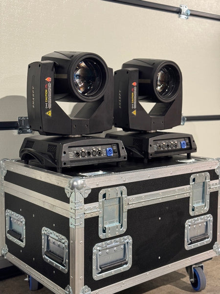 Clay Paky Sharpy Beam with Flight Case – 189W Iconic Beam