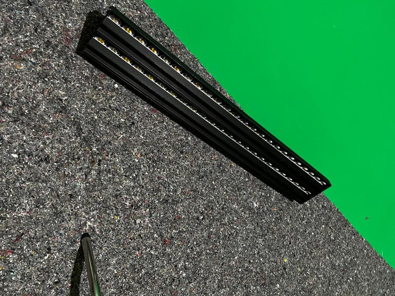 Robert Juliat Dalis 860 LED cyclorama/wash batten light