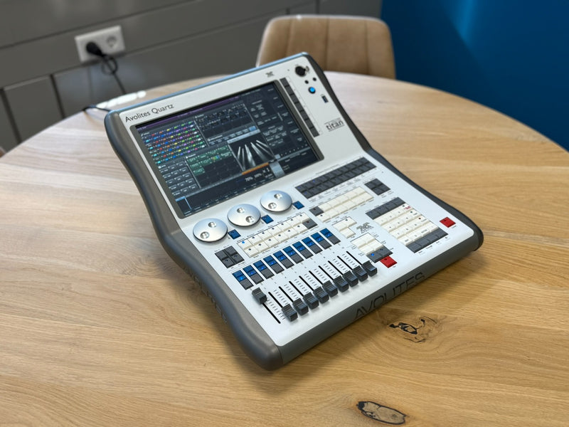 Avolites Quartz Lighting Console – Mint, As New Q3 2024
