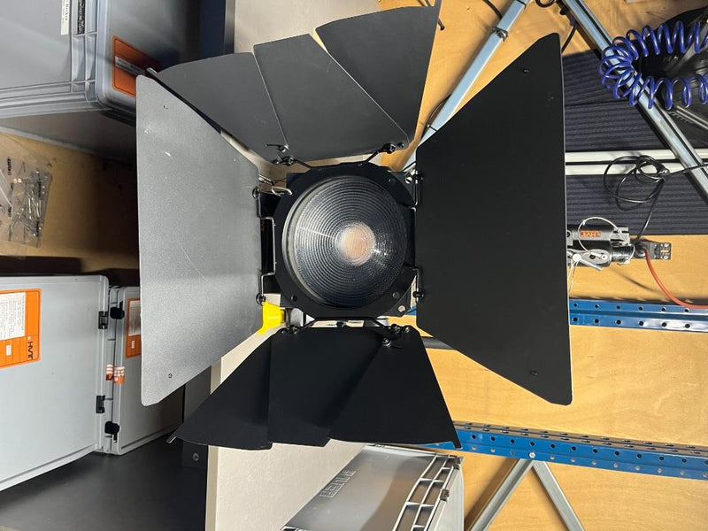 Cameo F2T PO LED Fresnel – Pole-operated theatre light