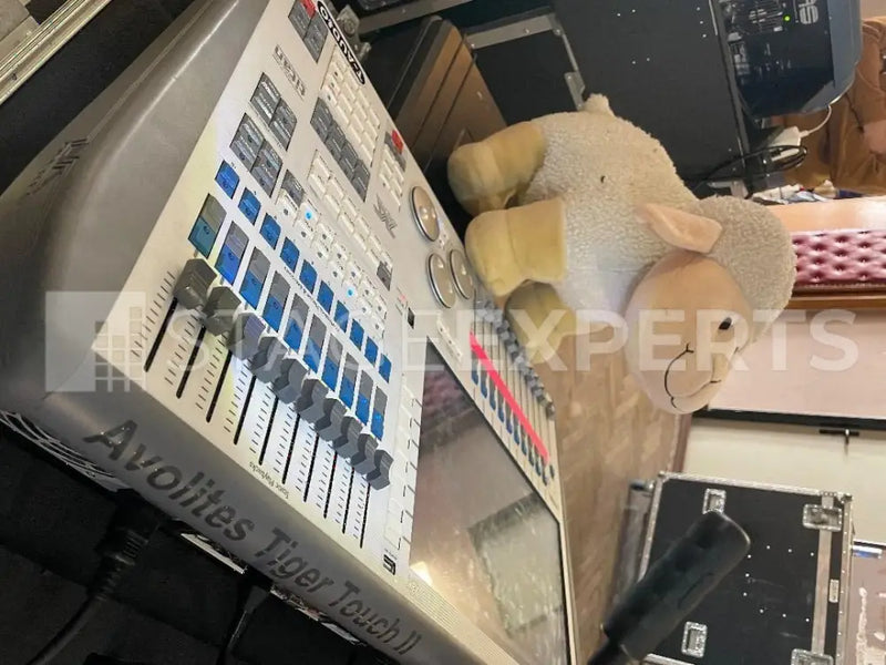 Avolites Tiger Touch II Lighting Console – Titan v15.1