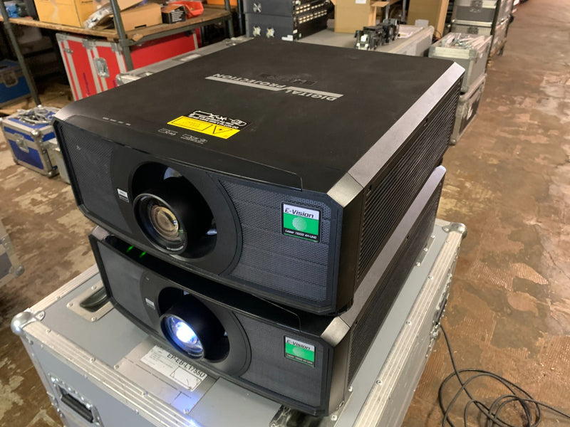 Digital Projektion E-Vision Laser 11000 4K - 4K UHD 3840 x 2160