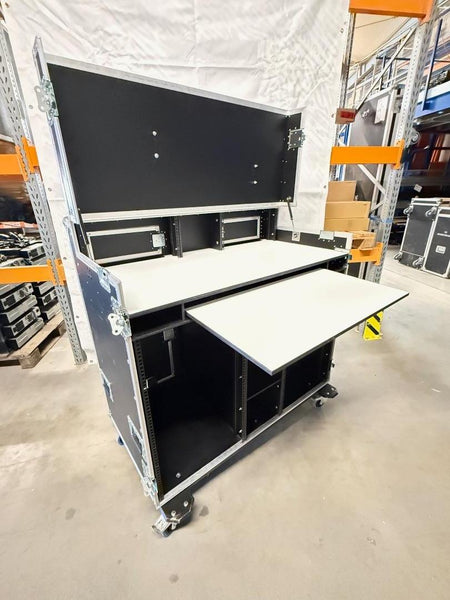 19-inch Regie Rack Case with Pull-Out Table for AV Rigs