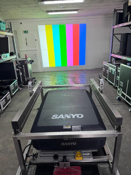Sanyo PLC-XF47 Event Projector Set with Lenses & Case