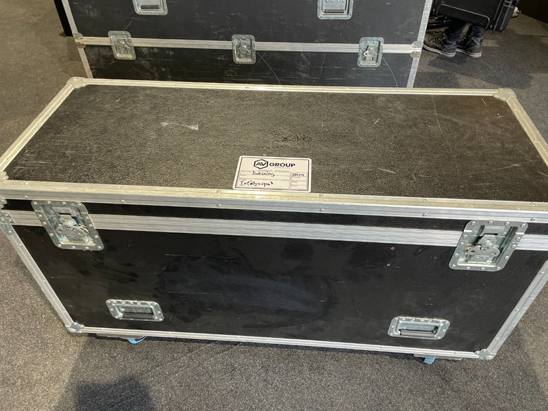 Robert Juliat Victor 1800W Followspot with GT4000 Stand