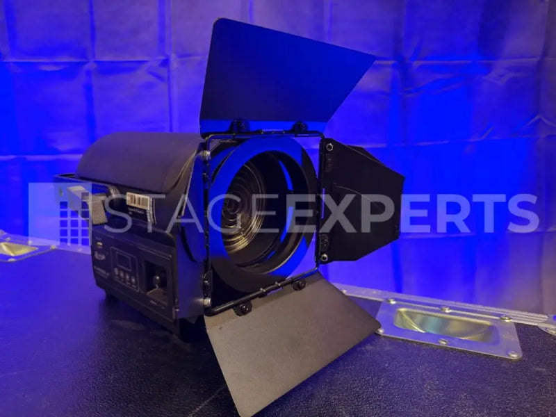 Elation KL Fresnel 4 FC – Set of 4 with Case & Barndoors